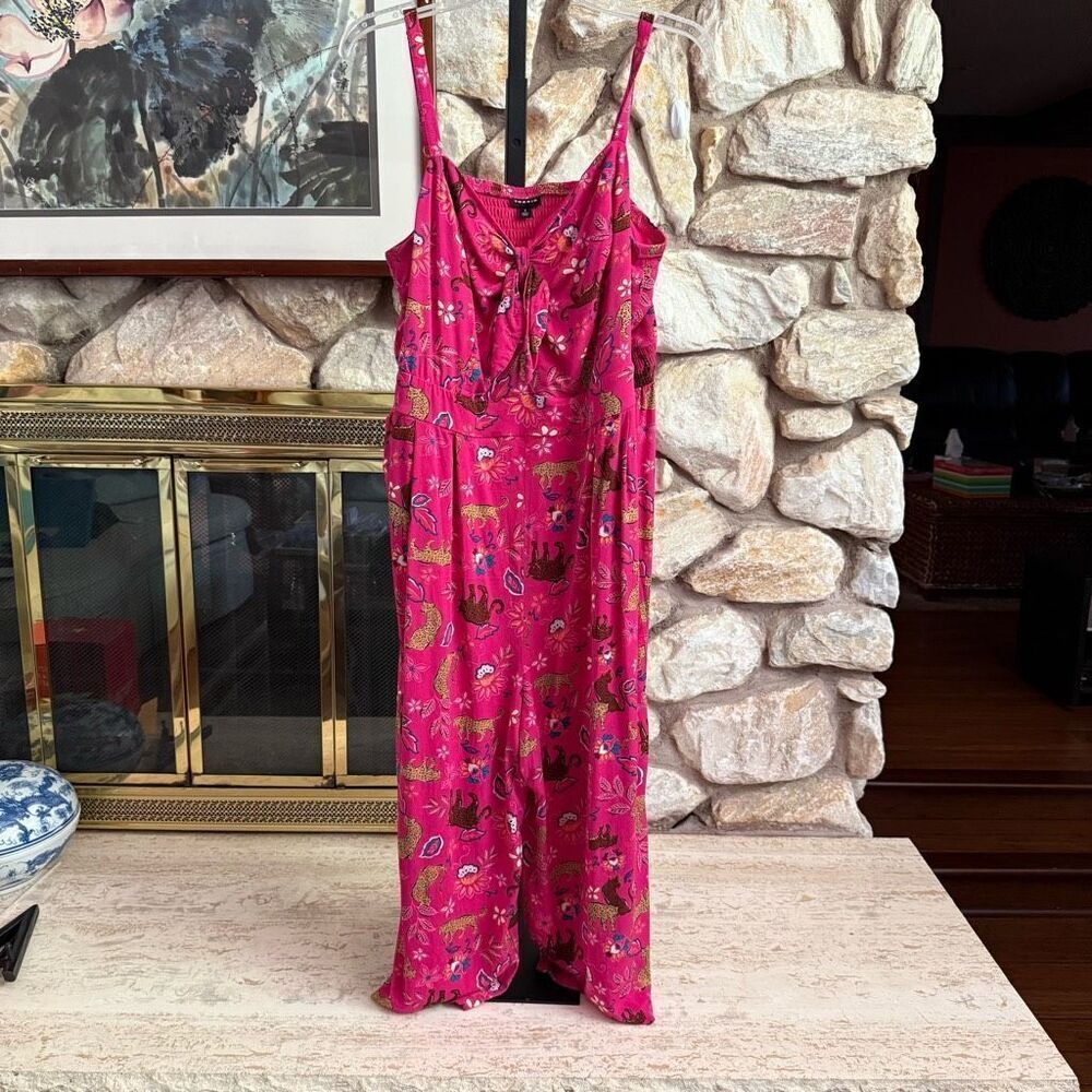 Torrid women’s plus Tie Front Culotte Jumpsuit size 2 leopard pink